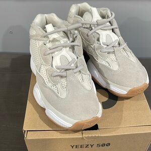 Yeezy 500